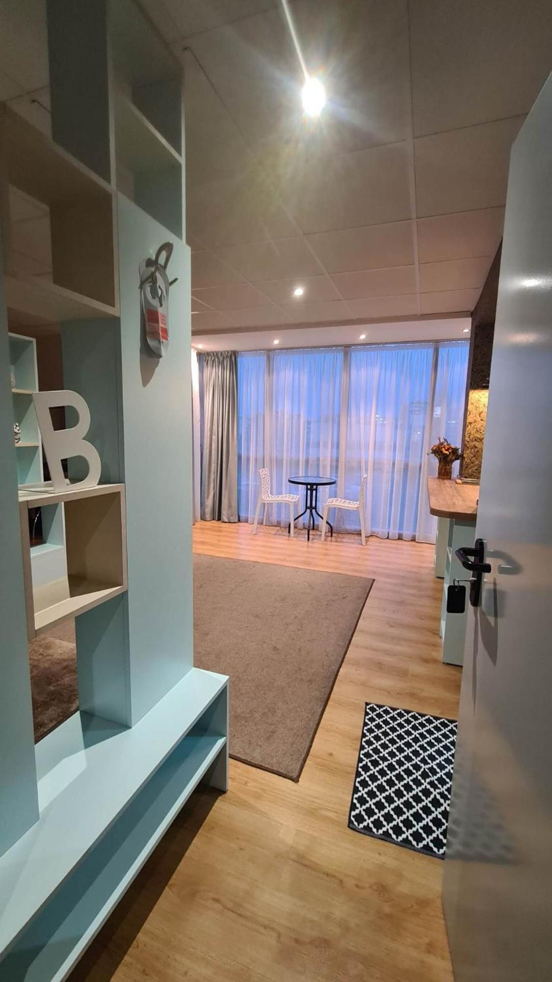 City Hotel Hotel 2*