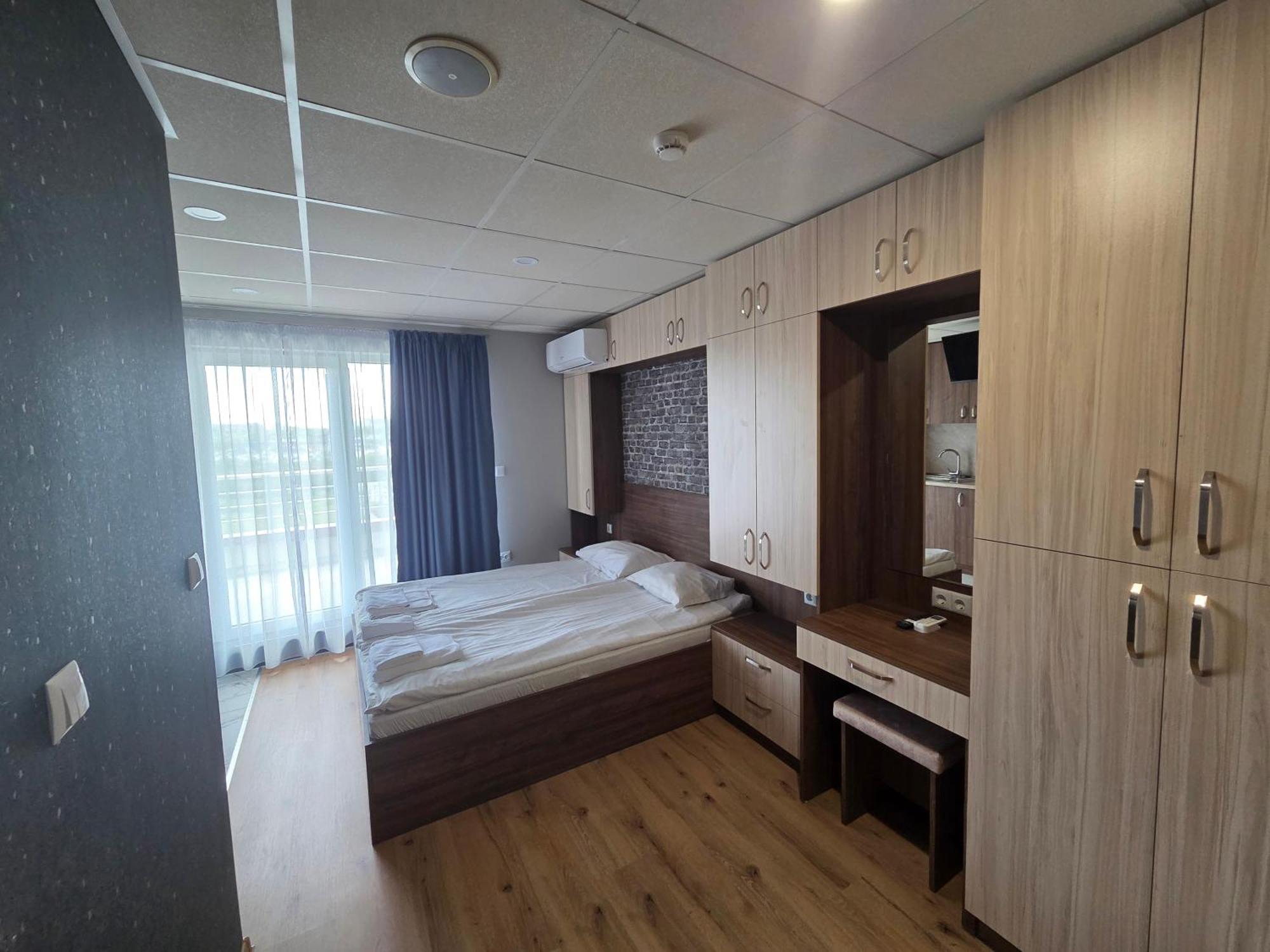 City Hotel Hotel 2*