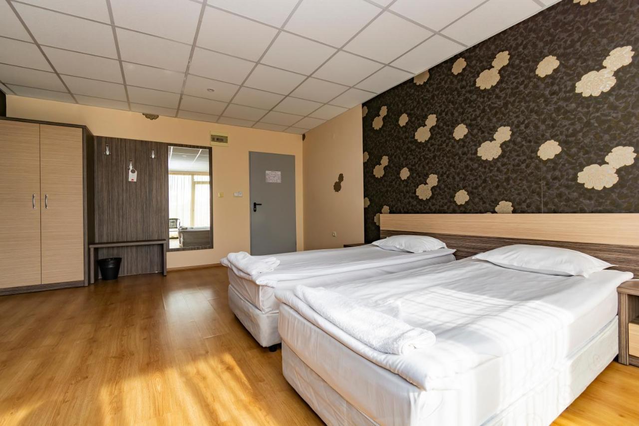 Hotel City Hotel 2*