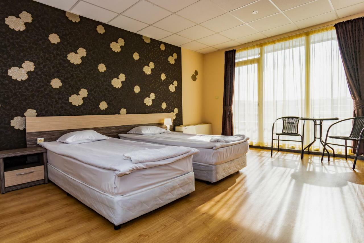 Hotel City Hotel 2*